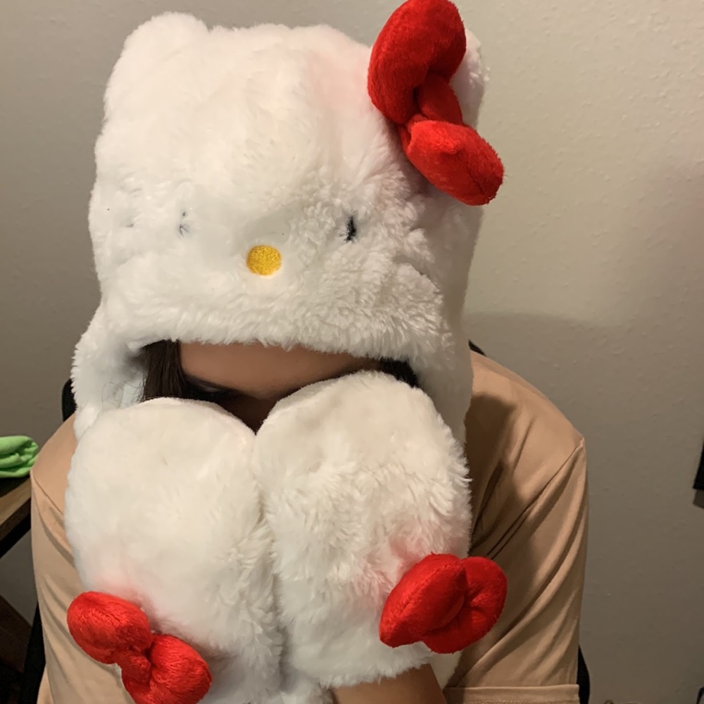 Hello Kitty Beanie